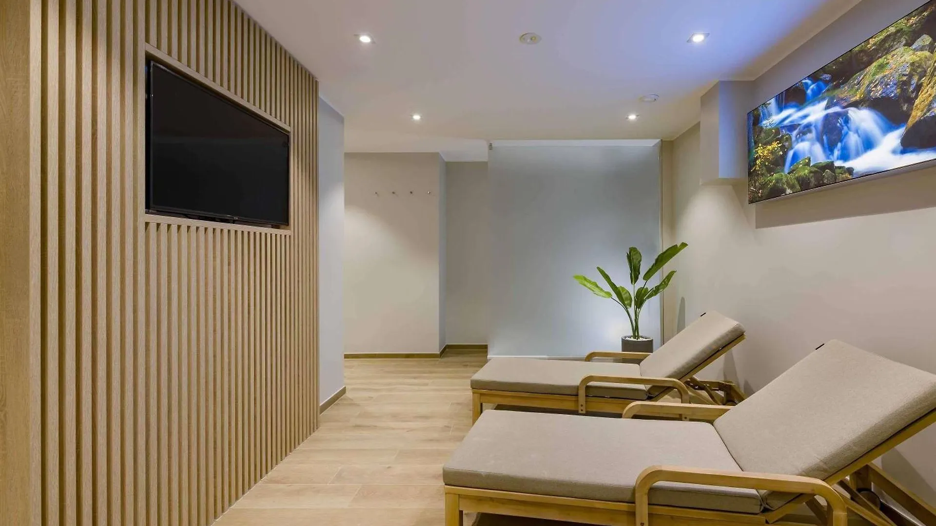 Mercure Hotel Koeln Belfortstrasse  Cologne